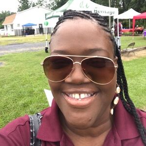 Meet your Posher, Michelle